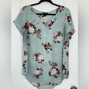 torrid Mint/Blue Floral V-Neck Short Sleeve Tunic (10-12)